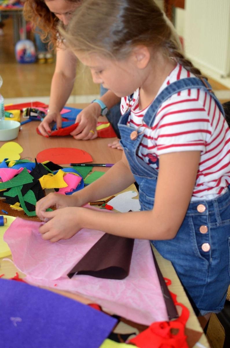 Zdjęcie w galerii na portalu naszraciborz.pl: EKOZABAWKA - warsztaty ręcznego szycia w RCK wiadomości z regionu