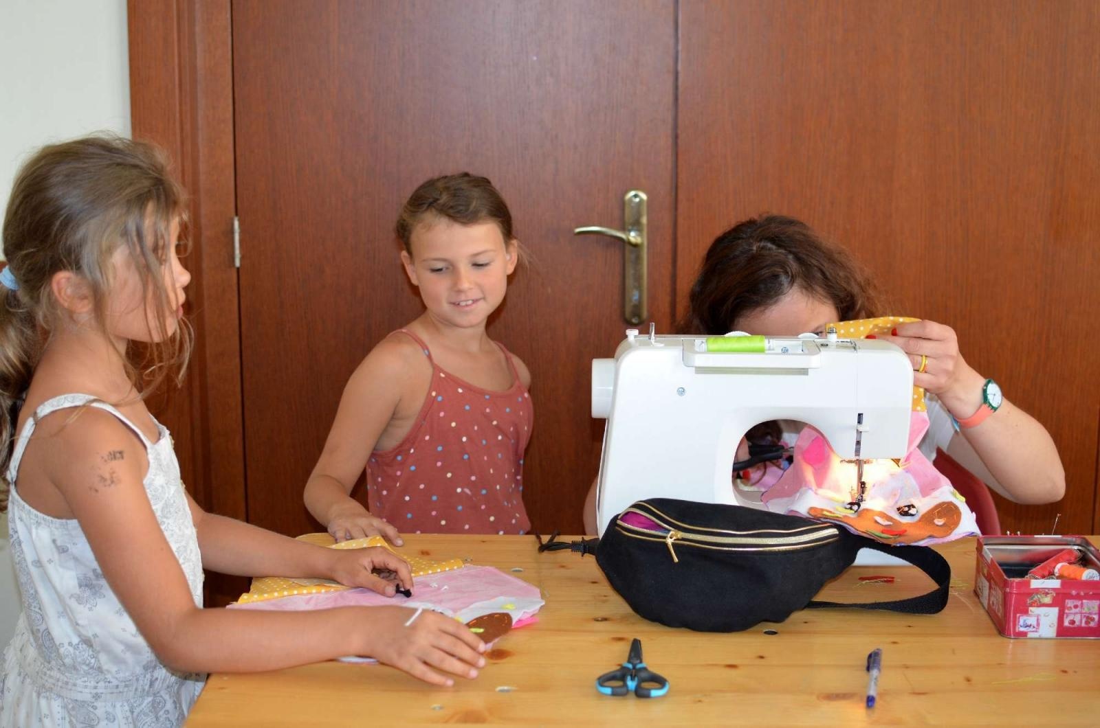 Zdjęcie w galerii na portalu naszraciborz.pl: EKOZABAWKA - warsztaty ręcznego szycia w RCK wiadomości z regionu