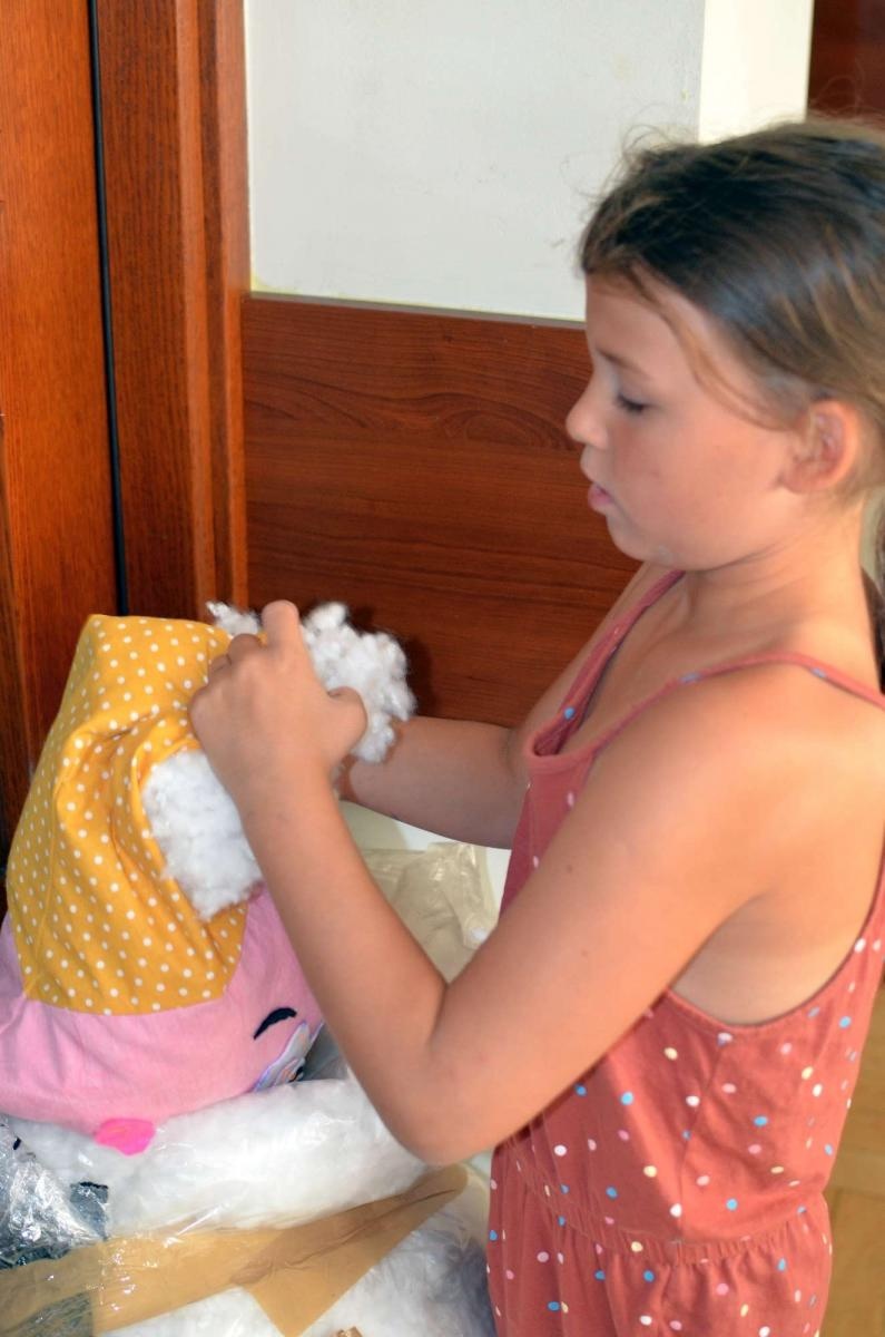 Zdjęcie w galerii na portalu naszraciborz.pl: EKOZABAWKA - warsztaty ręcznego szycia w RCK wiadomości z regionu