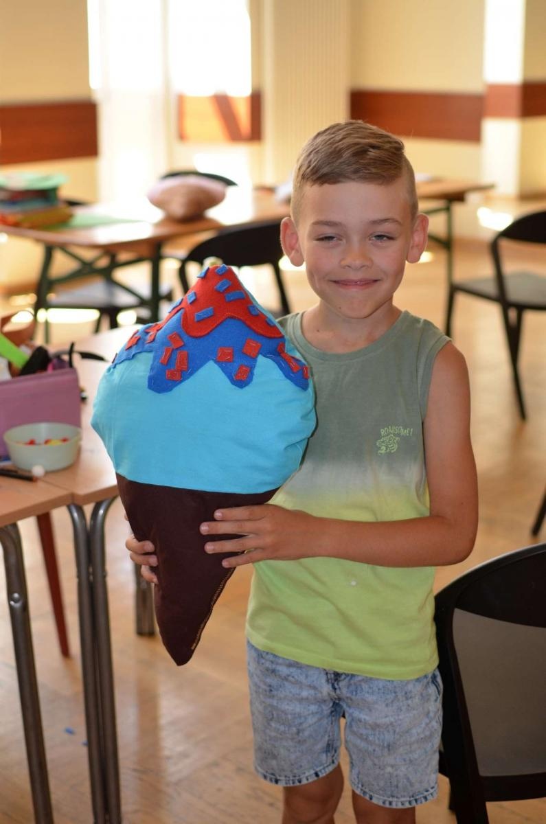 Zdjęcie w galerii na portalu naszraciborz.pl: EKOZABAWKA - warsztaty ręcznego szycia w RCK wiadomości z regionu