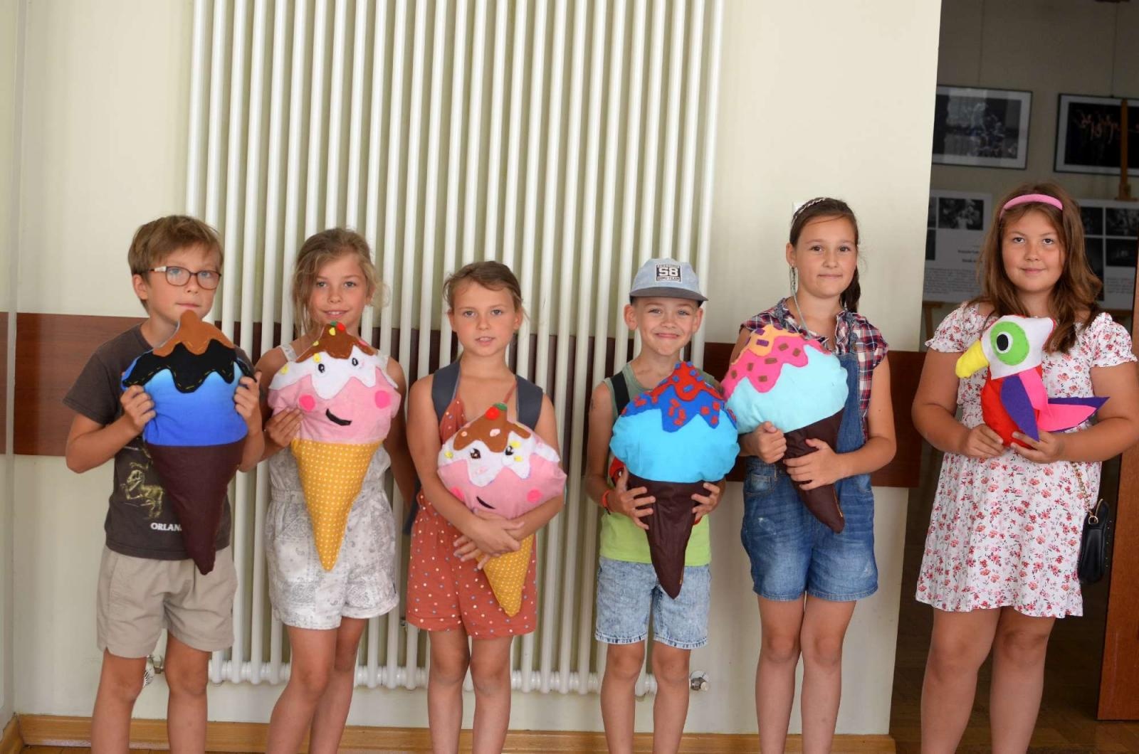 Zdjęcie w galerii na portalu naszraciborz.pl: EKOZABAWKA - warsztaty ręcznego szycia w RCK wiadomości z regionu