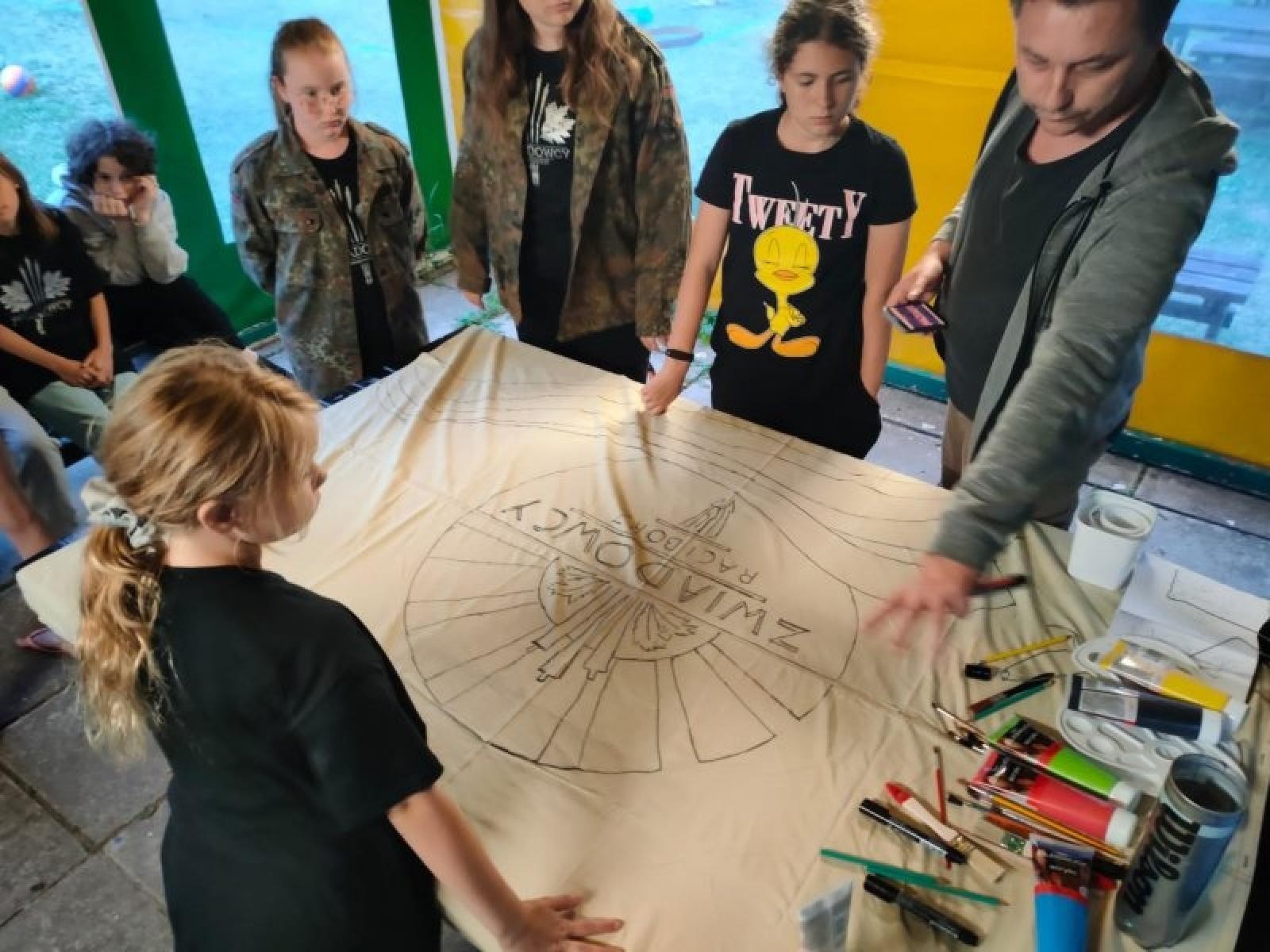 Zdjęcie w galerii na portalu naszraciborz.pl: Raciborscy zwiadowcy wypoczywają w Pleśnej wiadomości z regionu