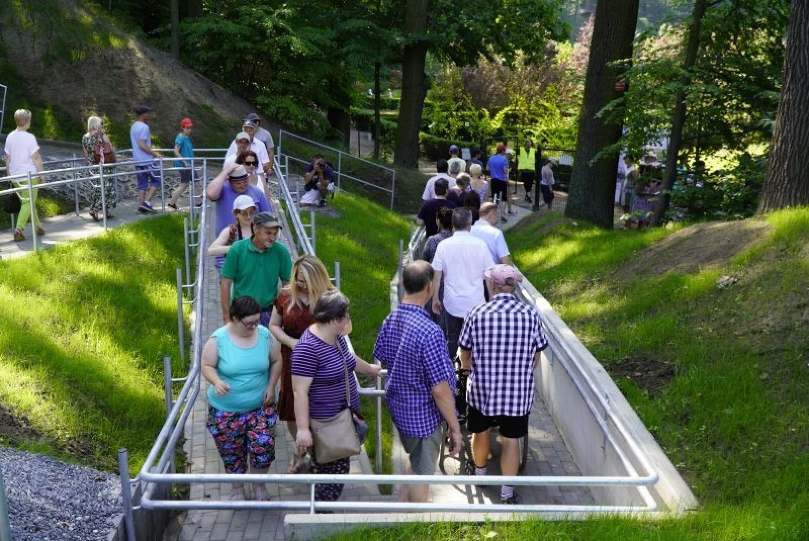 Zdjęcie w galerii na portalu naszraciborz.pl: Pochylnia w Arboretum Bramy Morawskiej oficjalnie oddana do użytku FOTO i WIDEO wiadomości z regionu