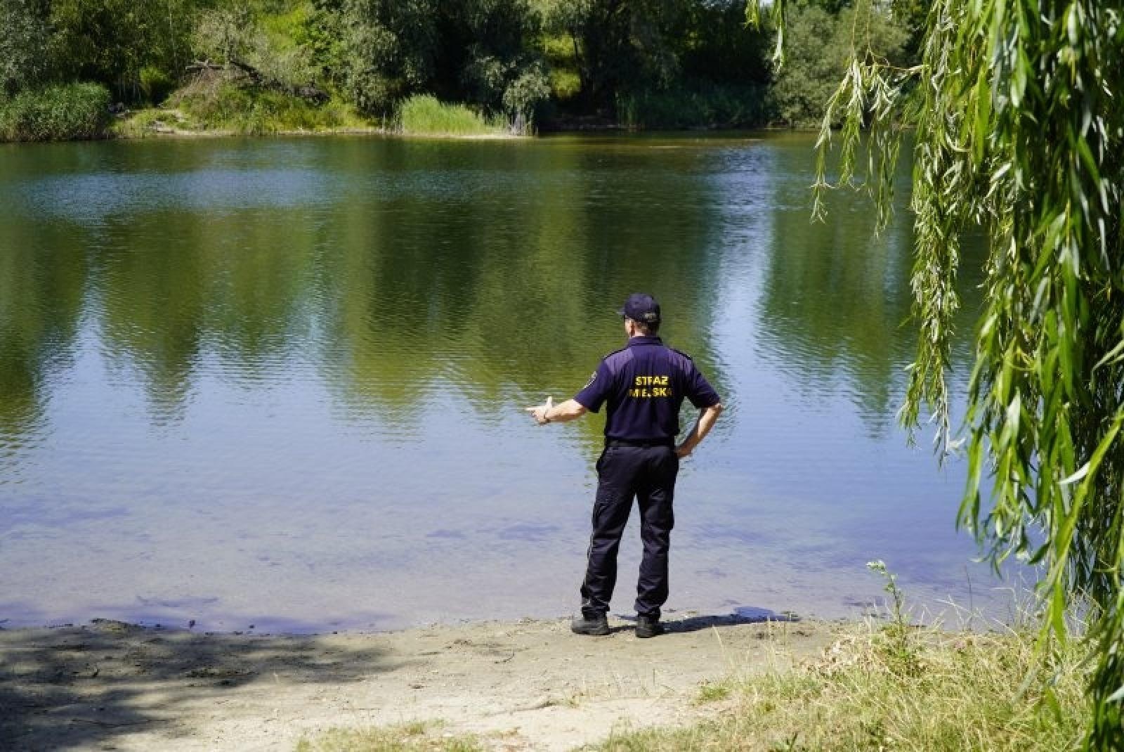 Zdjęcie w galerii na portalu naszraciborz.pl: Będzie więcej znaków zakazu i patroli na żwirowni wiadomości z regionu