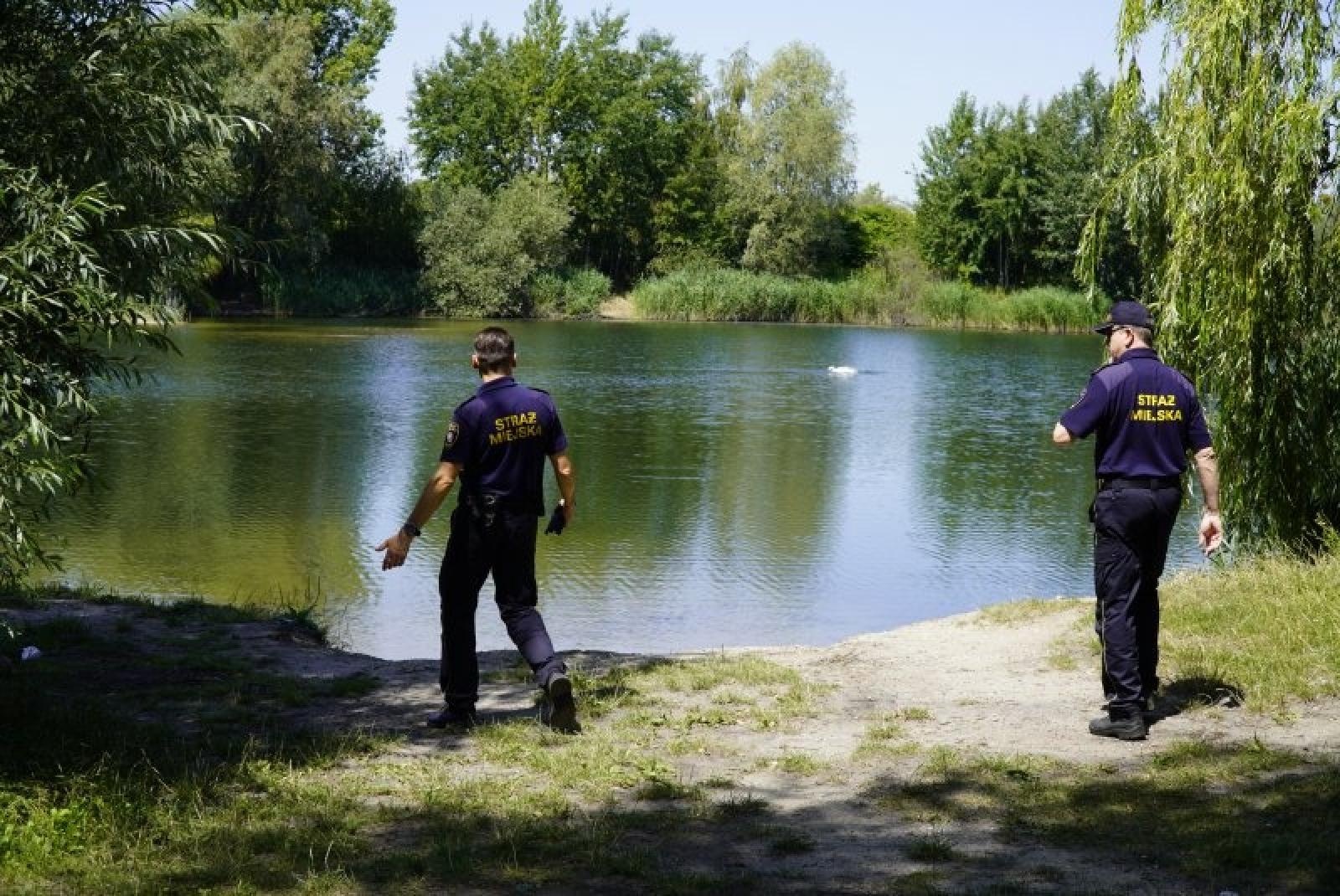 Zdjęcie w galerii na portalu naszraciborz.pl: Będzie więcej znaków zakazu i patroli na żwirowni wiadomości z regionu