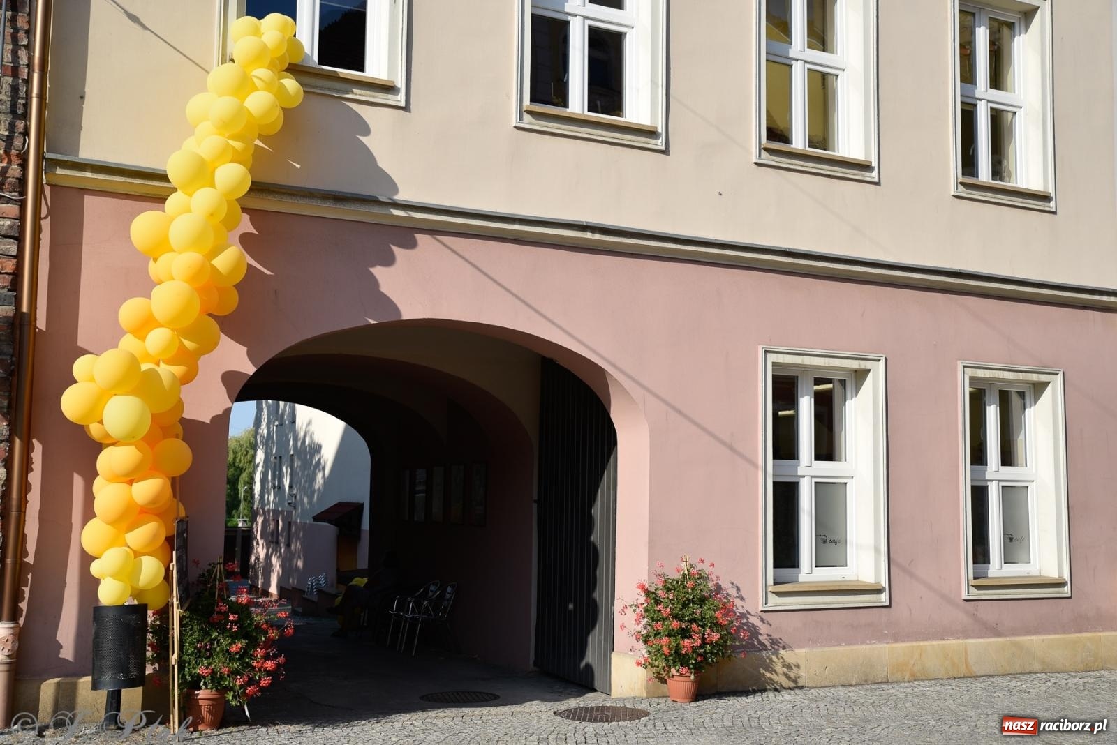 Zdjęcie w galerii na portalu naszraciborz.pl: Silesian Jazz Daughters zaśpiewały w ogródku Etiudy [FOTO i WIDEO] wiadomości z regionu