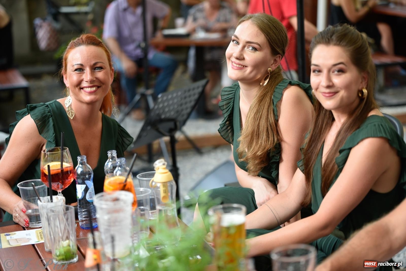 Zdjęcie w galerii na portalu naszraciborz.pl: Silesian Jazz Daughters zaśpiewały w ogródku Etiudy [FOTO i WIDEO] wiadomości z regionu