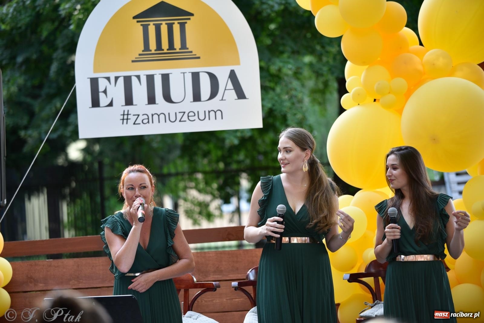 Zdjęcie w galerii na portalu naszraciborz.pl: Silesian Jazz Daughters zaśpiewały w ogródku Etiudy [FOTO i WIDEO] wiadomości z regionu