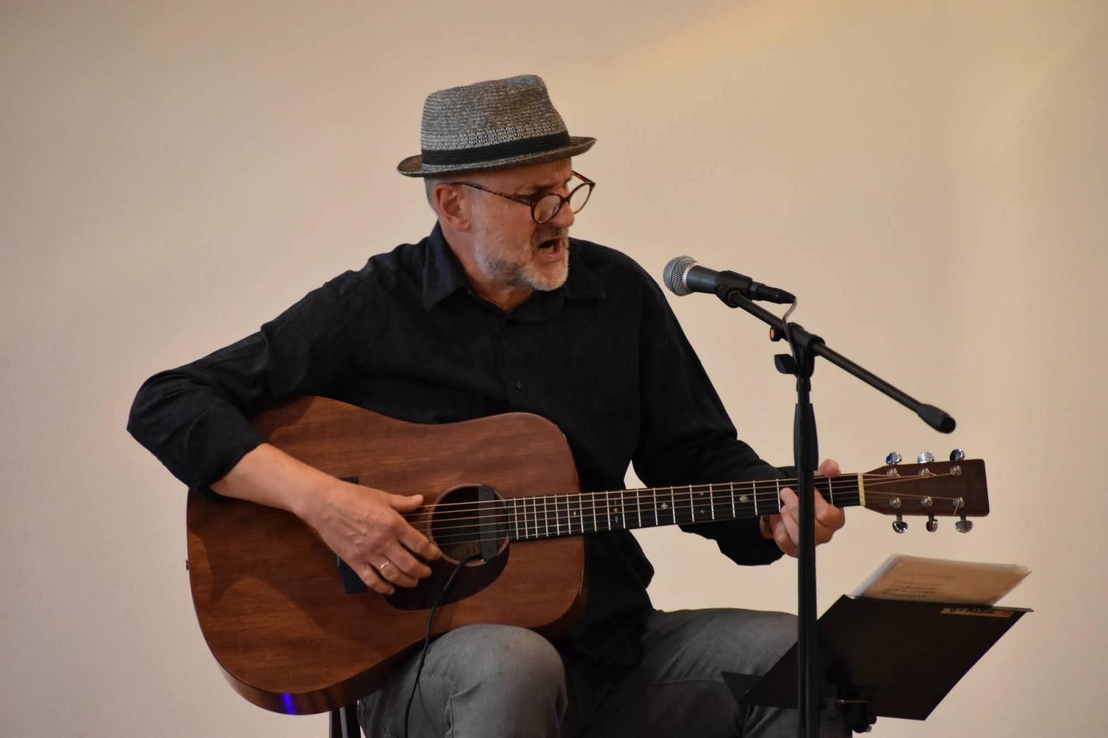 Zdjęcie w galerii na portalu naszraciborz.pl: Brzmienie bluesa wypełniło zamkowe wnętrza [FOTO] wiadomości z regionu