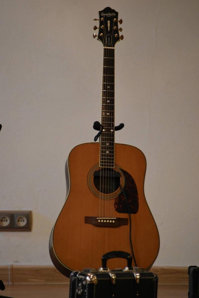 Zdjęcie w galerii na portalu naszraciborz.pl: Brzmienie bluesa wypełniło zamkowe wnętrza [FOTO] wiadomości z regionu