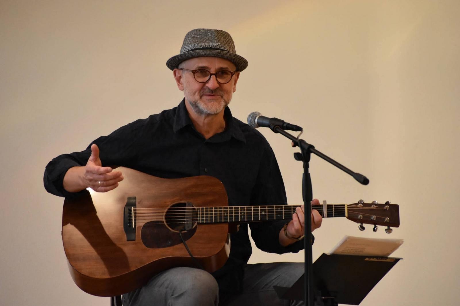 Zdjęcie w galerii na portalu naszraciborz.pl: Brzmienie bluesa wypełniło zamkowe wnętrza [FOTO] wiadomości z regionu