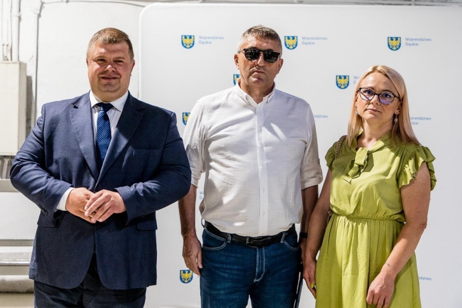 Zdjęcie w galerii na portalu naszraciborz.pl: Inicjatywa sołecka dla Raciborszczyzny - umowy podpisano w skansenie wiadomości z regionu