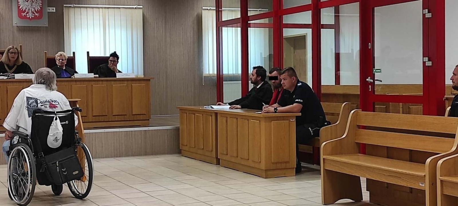 Zdjęcie w galerii na portalu naszraciborz.pl: Przed sądem w Rybniku zeznawała żona Radosława Ś., oskarżonego o zabójstwo asp. Michała Kędzierskiego wiadomości z regionu