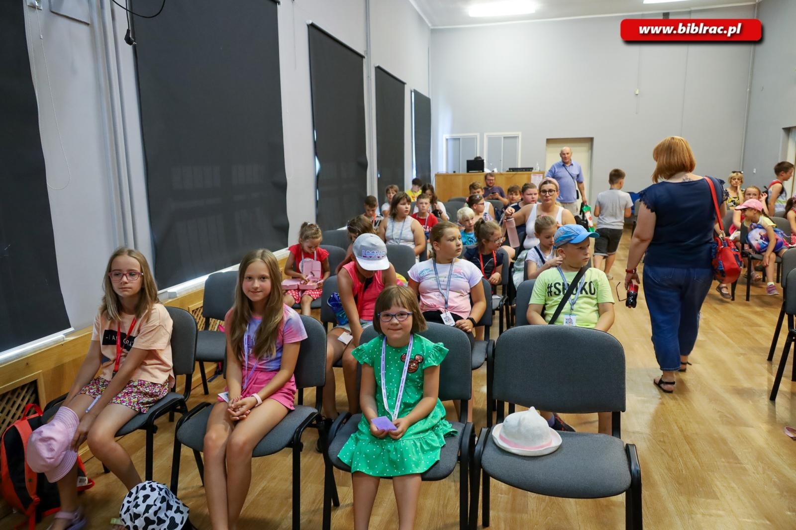 Zdjęcie w galerii na portalu naszraciborz.pl: Bajki polskie i litewskie wybrzmiały w kolejnym tygodniu Baśniowego Lata z Biblioteką wiadomości z regionu