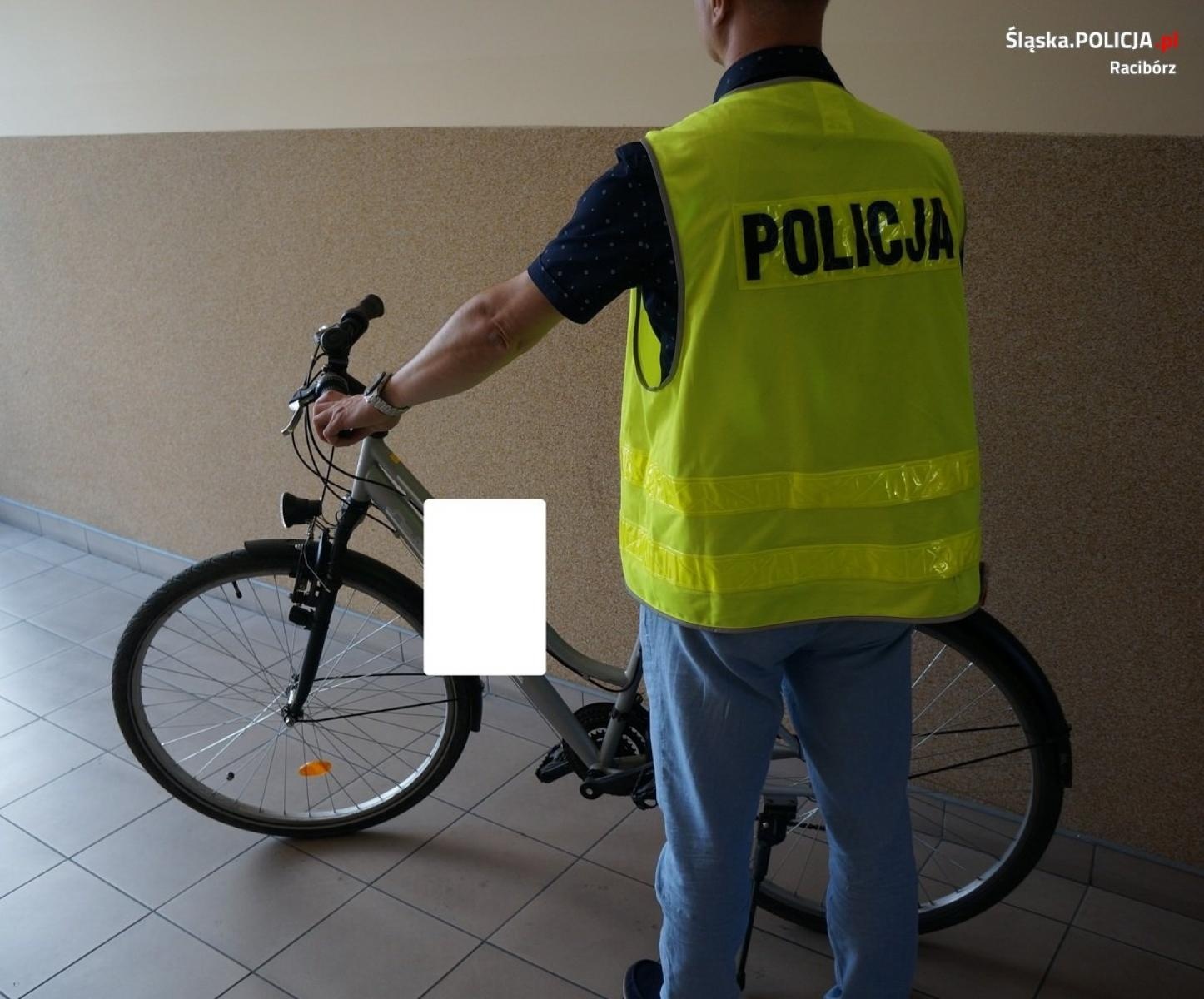 Zdjęcie w galerii na portalu naszraciborz.pl: Policjantom wystarczyło kilka godzin, by zatrzymać podejrzanego wiadomości z regionu