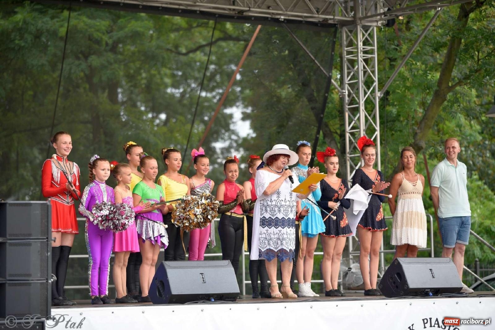 Zdjęcie w galerii na portalu naszraciborz.pl: Ogólnopolskie Imieninowe Spotkanie Krystyn tym razem w Raciborzu wiadomości z regionu