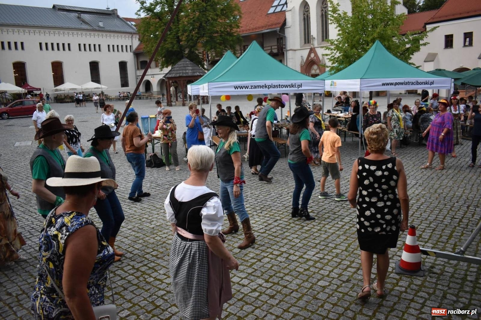 Zdjęcie w galerii na portalu naszraciborz.pl: Ogólnopolskie Imieninowe Spotkanie Krystyn tym razem w Raciborzu wiadomości z regionu