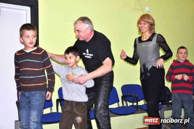 Zdjęcie w galerii na portalu naszraciborz.pl: Mikołajki z motocyklistami wiadomości z regionu