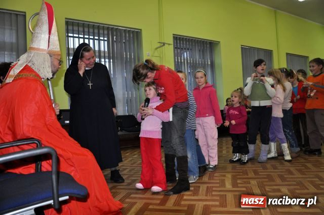 Zdjęcie w galerii na portalu naszraciborz.pl: Mikołajki z motocyklistami wiadomości z regionu