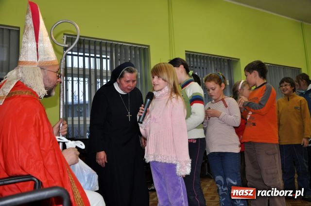 Zdjęcie w galerii na portalu naszraciborz.pl: Mikołajki z motocyklistami wiadomości z regionu