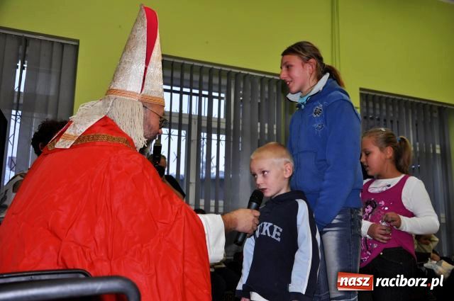 Zdjęcie w galerii na portalu naszraciborz.pl: Mikołajki z motocyklistami wiadomości z regionu