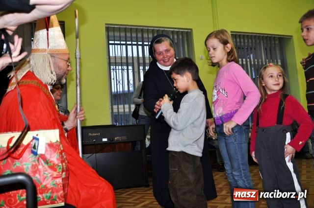 Zdjęcie w galerii na portalu naszraciborz.pl: Mikołajki z motocyklistami wiadomości z regionu