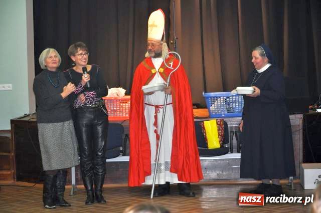 Zdjęcie w galerii na portalu naszraciborz.pl: Mikołajki z motocyklistami wiadomości z regionu