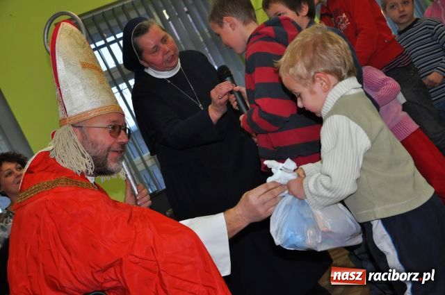 Zdjęcie w galerii na portalu naszraciborz.pl: Mikołajki z motocyklistami wiadomości z regionu