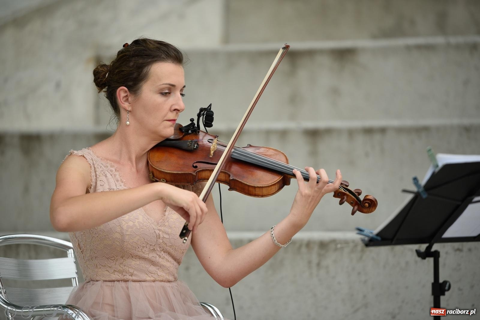 Zdjęcie w galerii na portalu naszraciborz.pl: Letnie koncerty na Bulwarach Nadodrzańskich - Elara Classic Trio wiadomości z regionu
