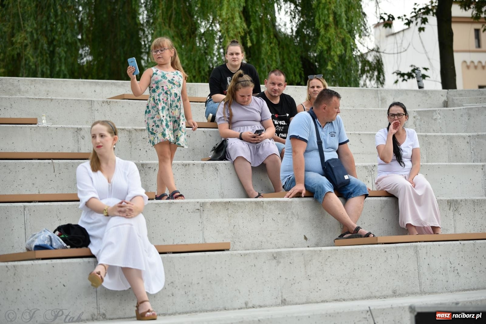 Zdjęcie w galerii na portalu naszraciborz.pl: Letnie koncerty na Bulwarach Nadodrzańskich - Elara Classic Trio wiadomości z regionu