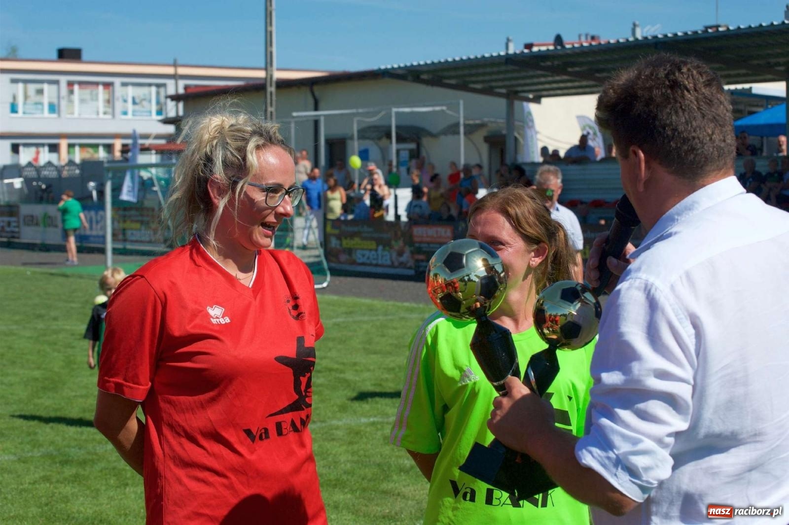 Zdjęcie w galerii na portalu naszraciborz.pl: Mutry kontra mamuśki - pełna emocji rywalizacja o puchar sołtysa w Tworkowie [FOTO] wiadomości z regionu