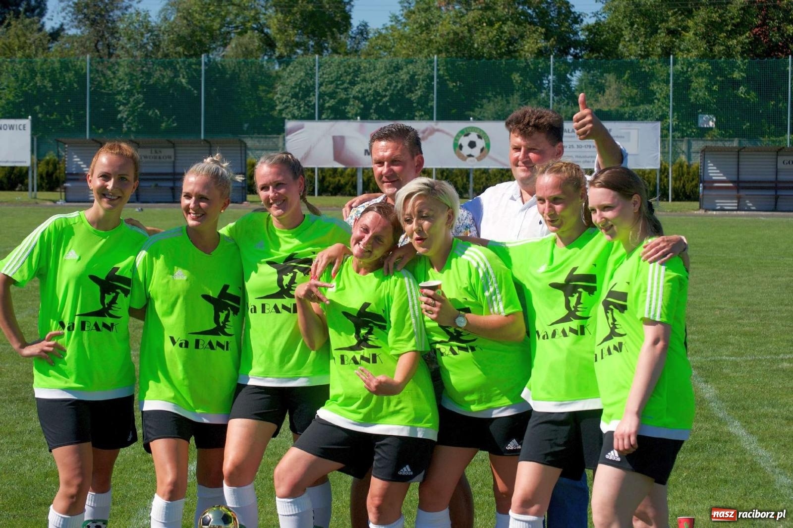 Zdjęcie w galerii na portalu naszraciborz.pl: Mutry kontra mamuśki - pełna emocji rywalizacja o puchar sołtysa w Tworkowie [FOTO] wiadomości z regionu