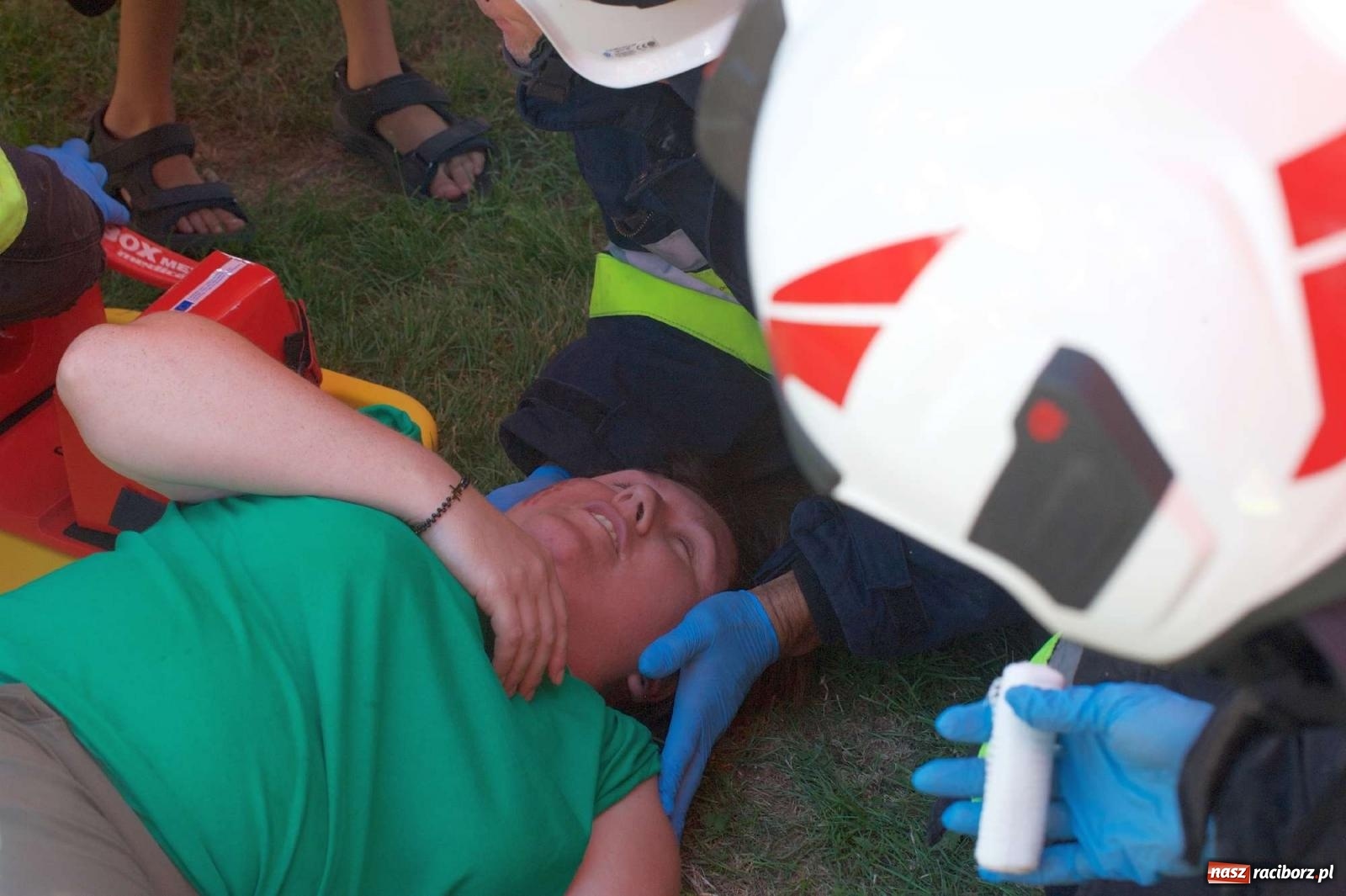 Zdjęcie w galerii na portalu naszraciborz.pl: Mutry kontra mamuśki - pełna emocji rywalizacja o puchar sołtysa w Tworkowie [FOTO] wiadomości z regionu