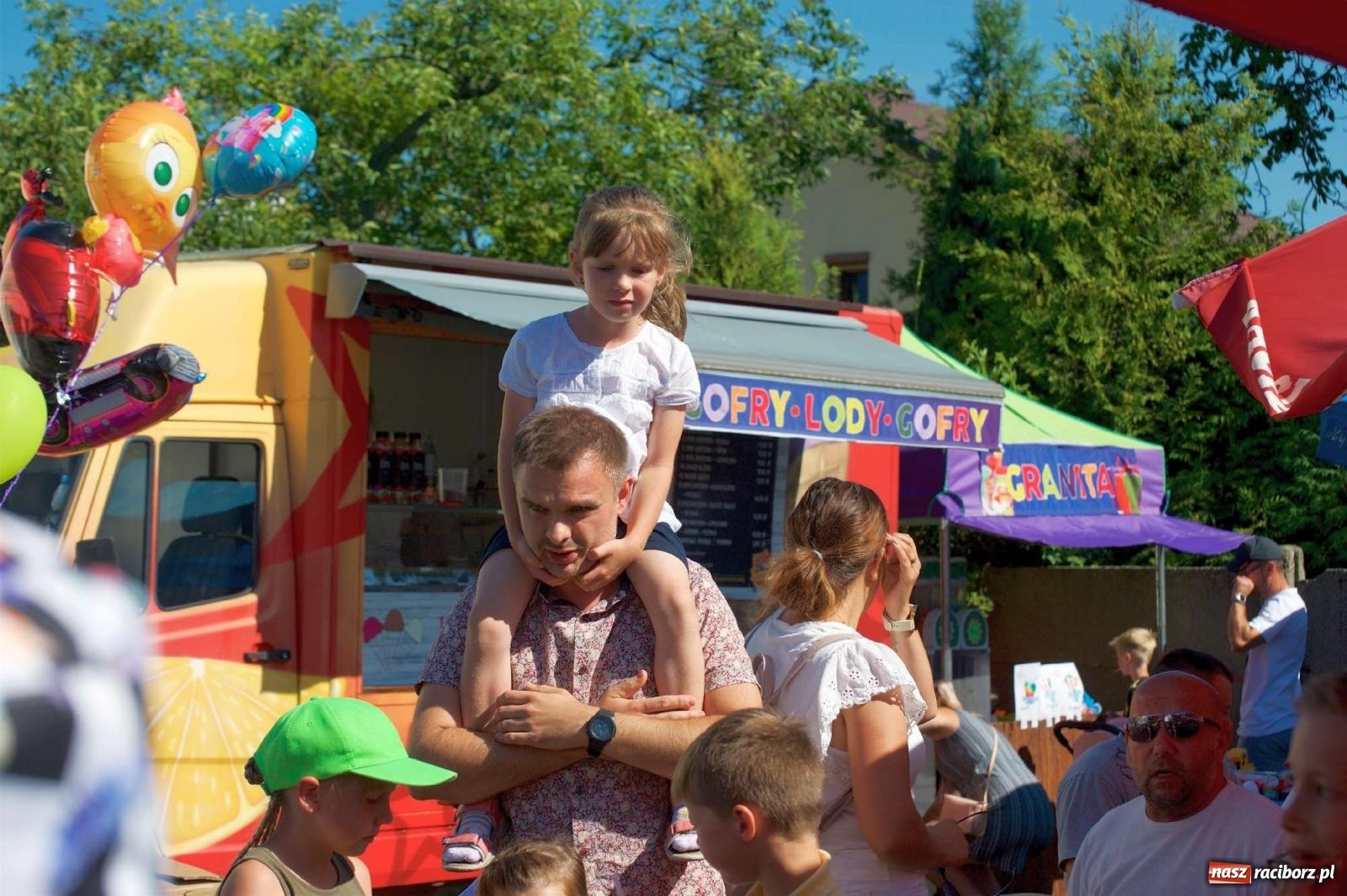 Zdjęcie w galerii na portalu naszraciborz.pl: Mutry kontra mamuśki - pełna emocji rywalizacja o puchar sołtysa w Tworkowie [FOTO] wiadomości z regionu