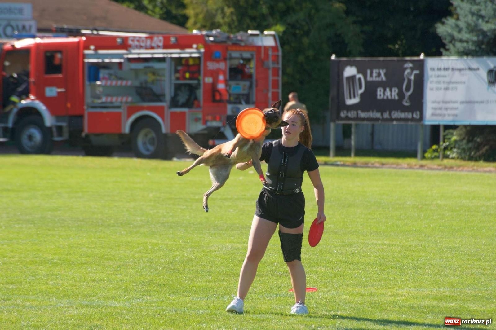 Zdjęcie w galerii na portalu naszraciborz.pl: Mutry kontra mamuśki - pełna emocji rywalizacja o puchar sołtysa w Tworkowie [FOTO] wiadomości z regionu