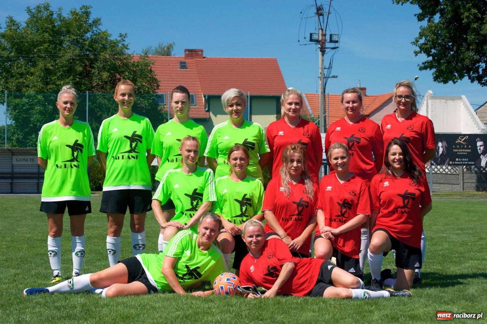 Zdjęcie w galerii na portalu naszraciborz.pl: Mutry kontra mamuśki - pełna emocji rywalizacja o puchar sołtysa w Tworkowie [FOTO] wiadomości z regionu