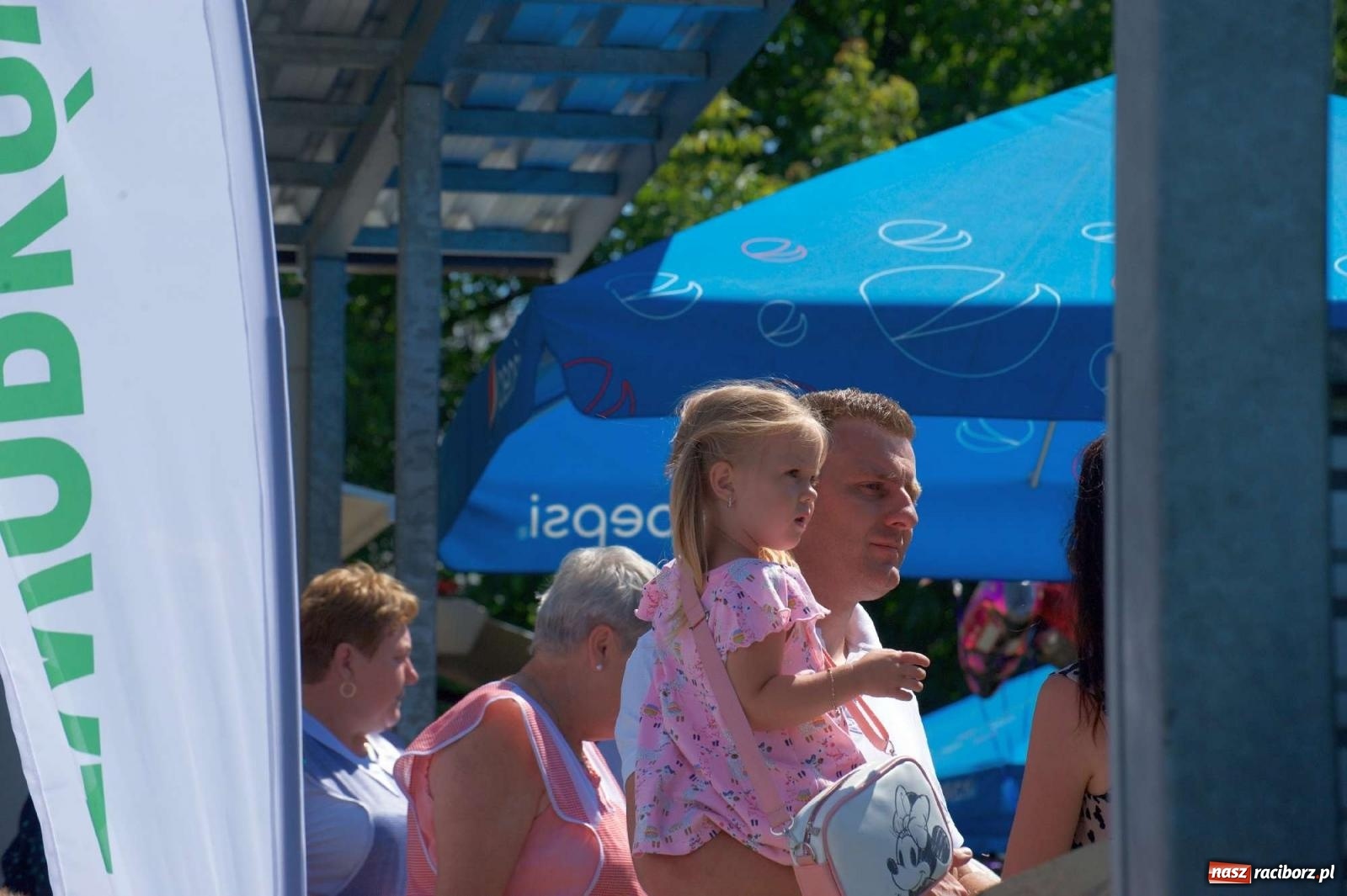 Zdjęcie w galerii na portalu naszraciborz.pl: Mutry kontra mamuśki - pełna emocji rywalizacja o puchar sołtysa w Tworkowie [FOTO] wiadomości z regionu