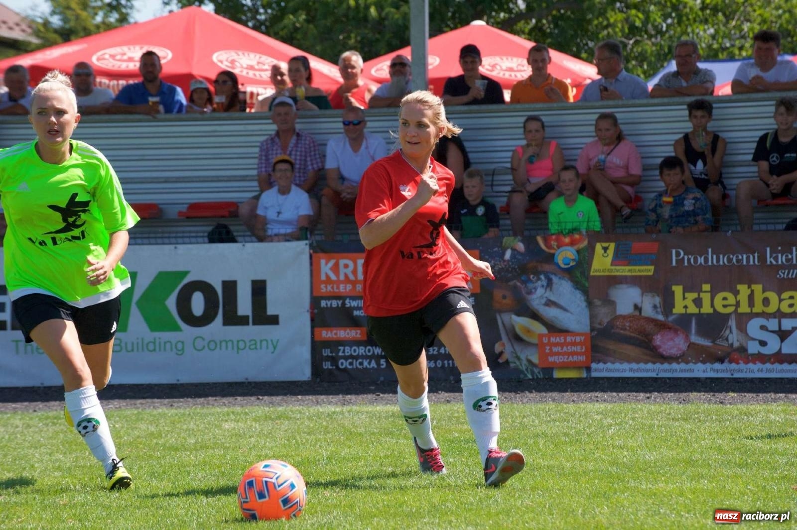 Zdjęcie w galerii na portalu naszraciborz.pl: Mutry kontra mamuśki - pełna emocji rywalizacja o puchar sołtysa w Tworkowie [FOTO] wiadomości z regionu