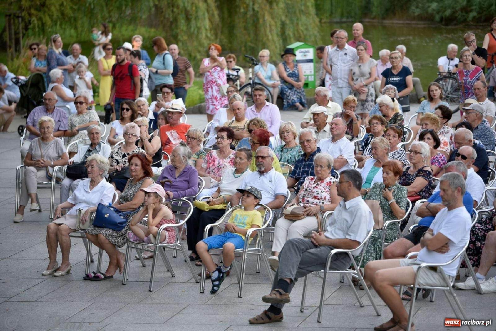 Zdjęcie w galerii na portalu naszraciborz.pl: Saksoholicy na letni wieczór w Raciborzu wiadomości z regionu