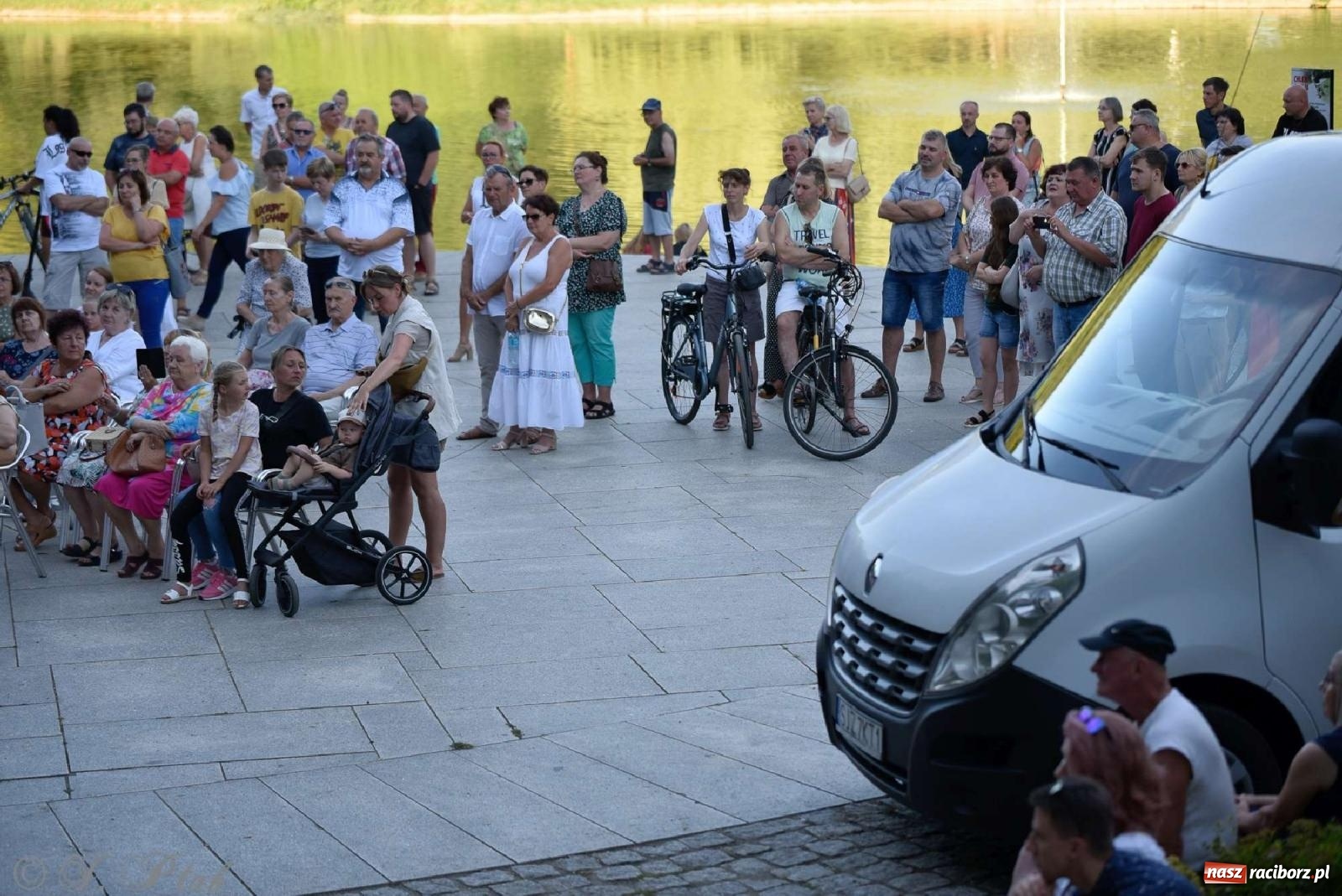 Zdjęcie w galerii na portalu naszraciborz.pl: Saksoholicy na letni wieczór w Raciborzu wiadomości z regionu