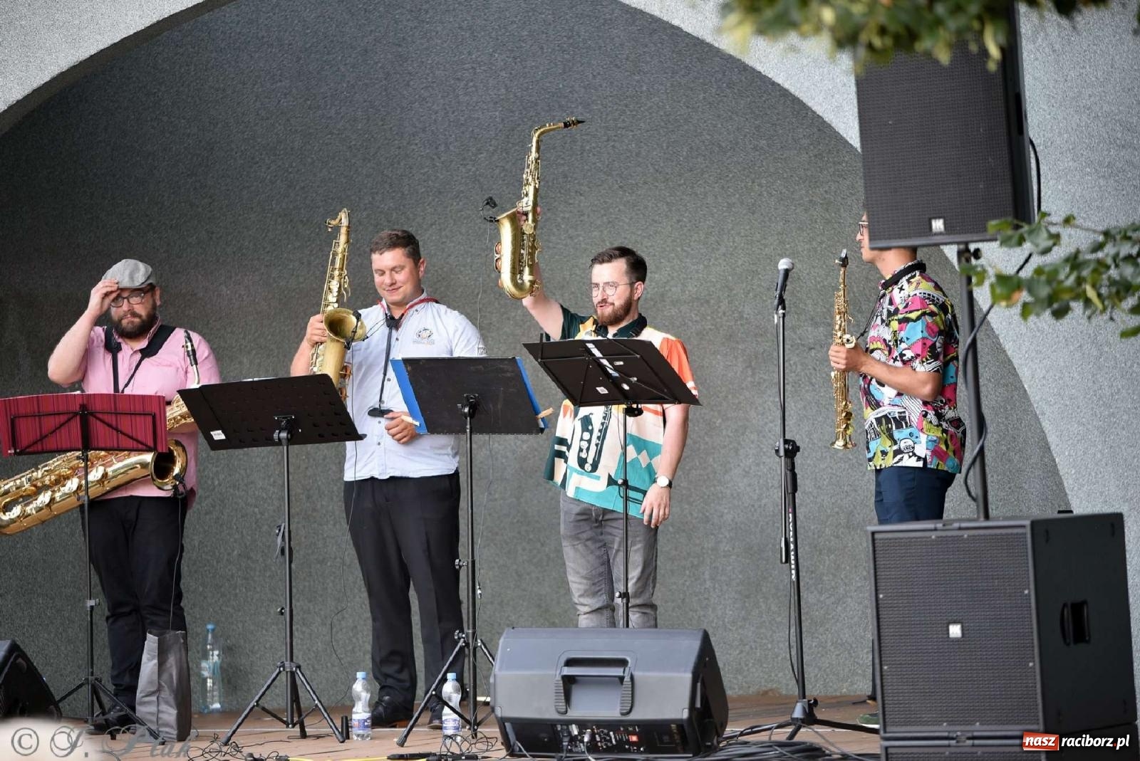 Zdjęcie w galerii na portalu naszraciborz.pl: Saksoholicy na letni wieczór w Raciborzu wiadomości z regionu