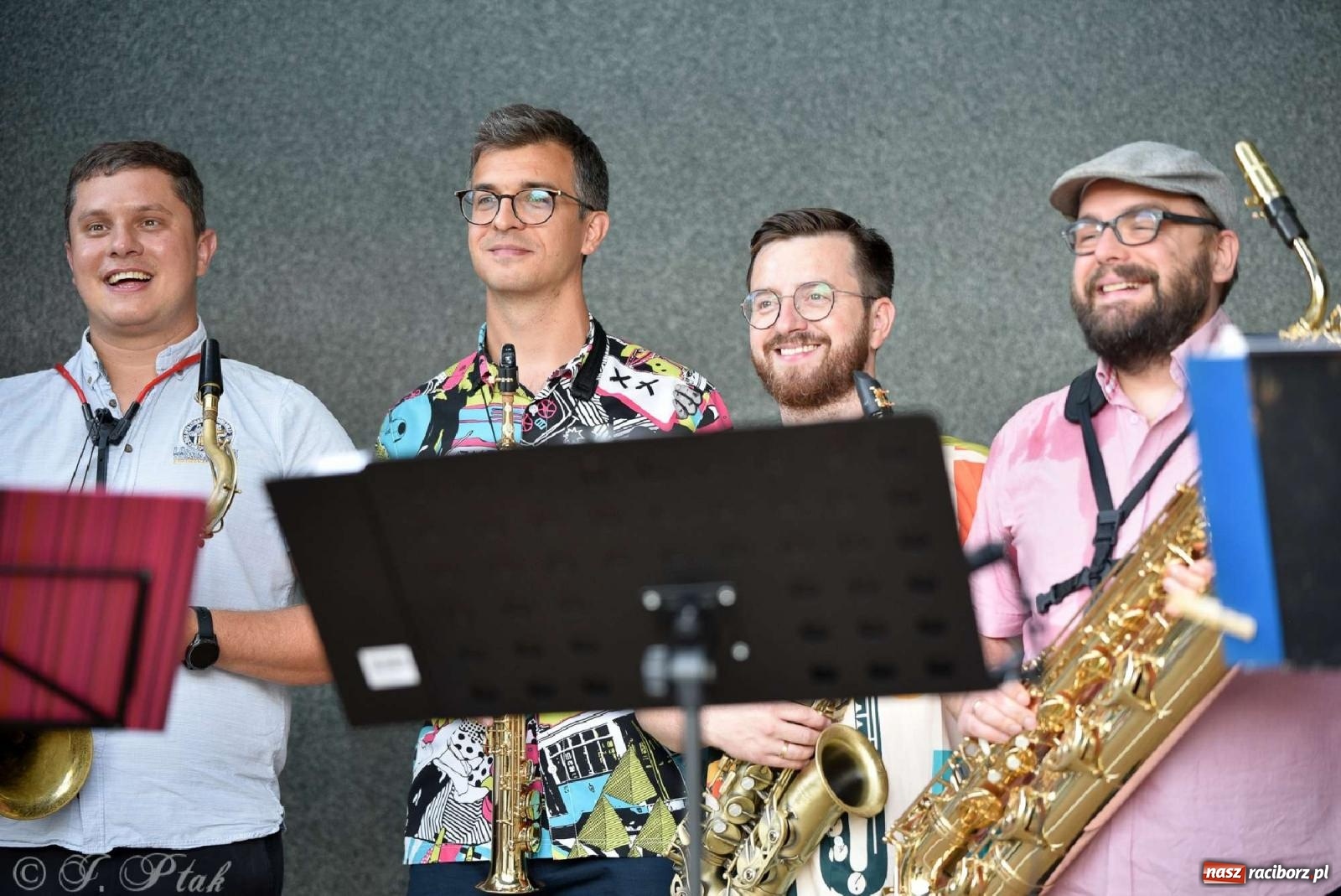 Zdjęcie w galerii na portalu naszraciborz.pl: Saksoholicy na letni wieczór w Raciborzu wiadomości z regionu