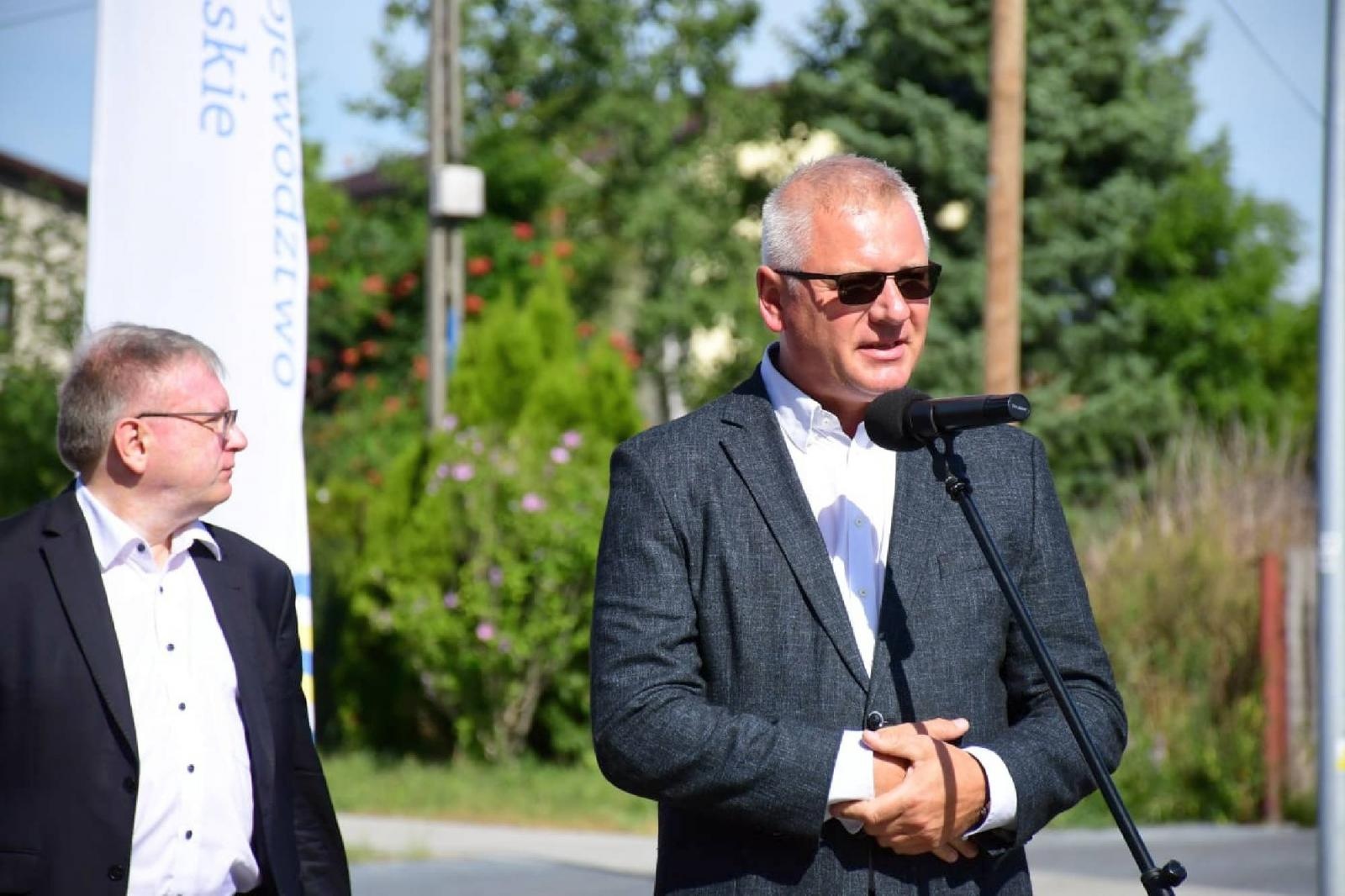 Zdjęcie w galerii na portalu naszraciborz.pl: Modernizacja DW 935 z przebudową ronda przy Mechaniku oficjalnie zakończone [FOTO i WIDEO] wiadomości z regionu