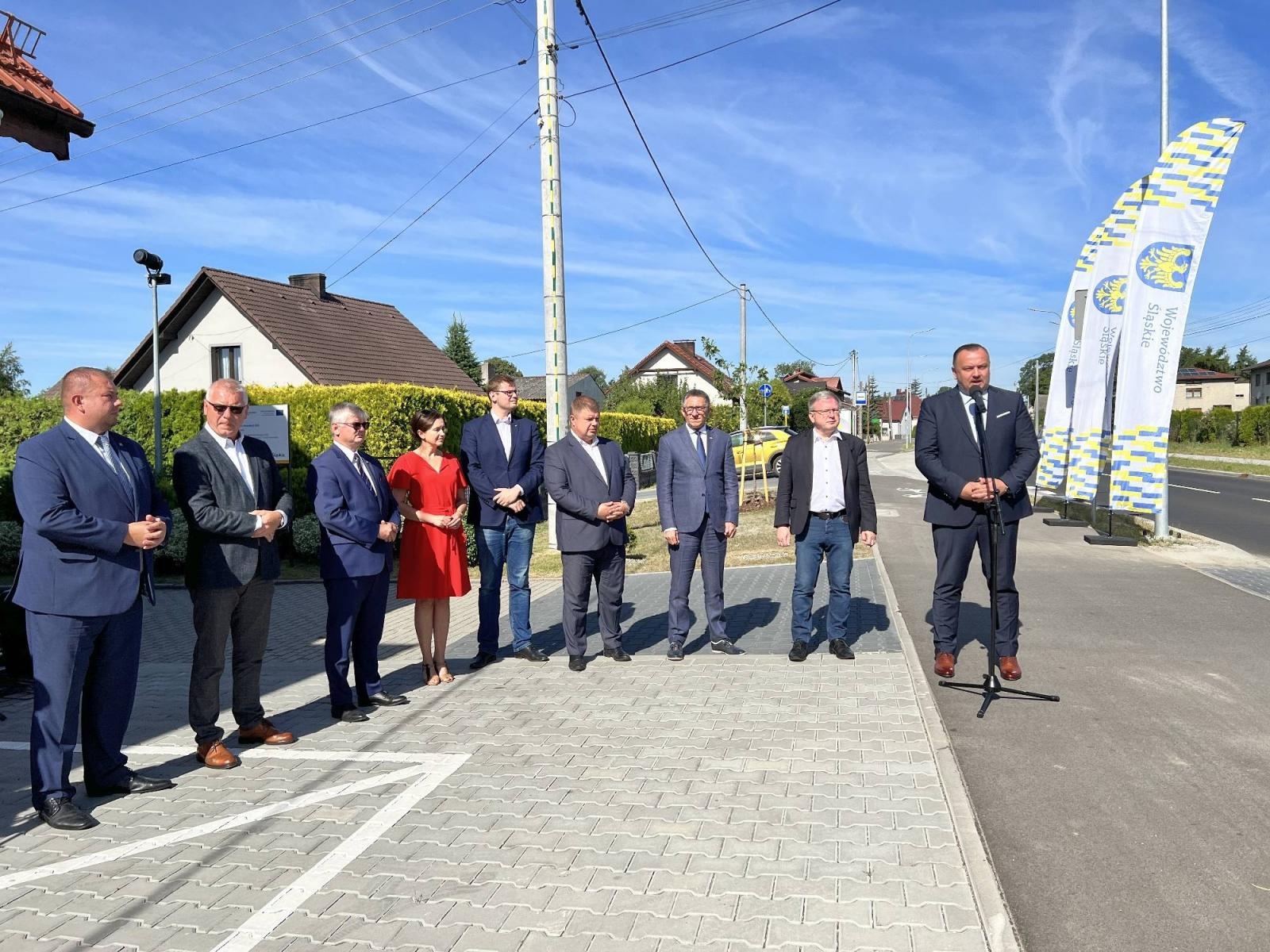 Zdjęcie w galerii na portalu naszraciborz.pl: Modernizacja DW 935 z przebudową ronda przy Mechaniku oficjalnie zakończone [FOTO i WIDEO] wiadomości z regionu