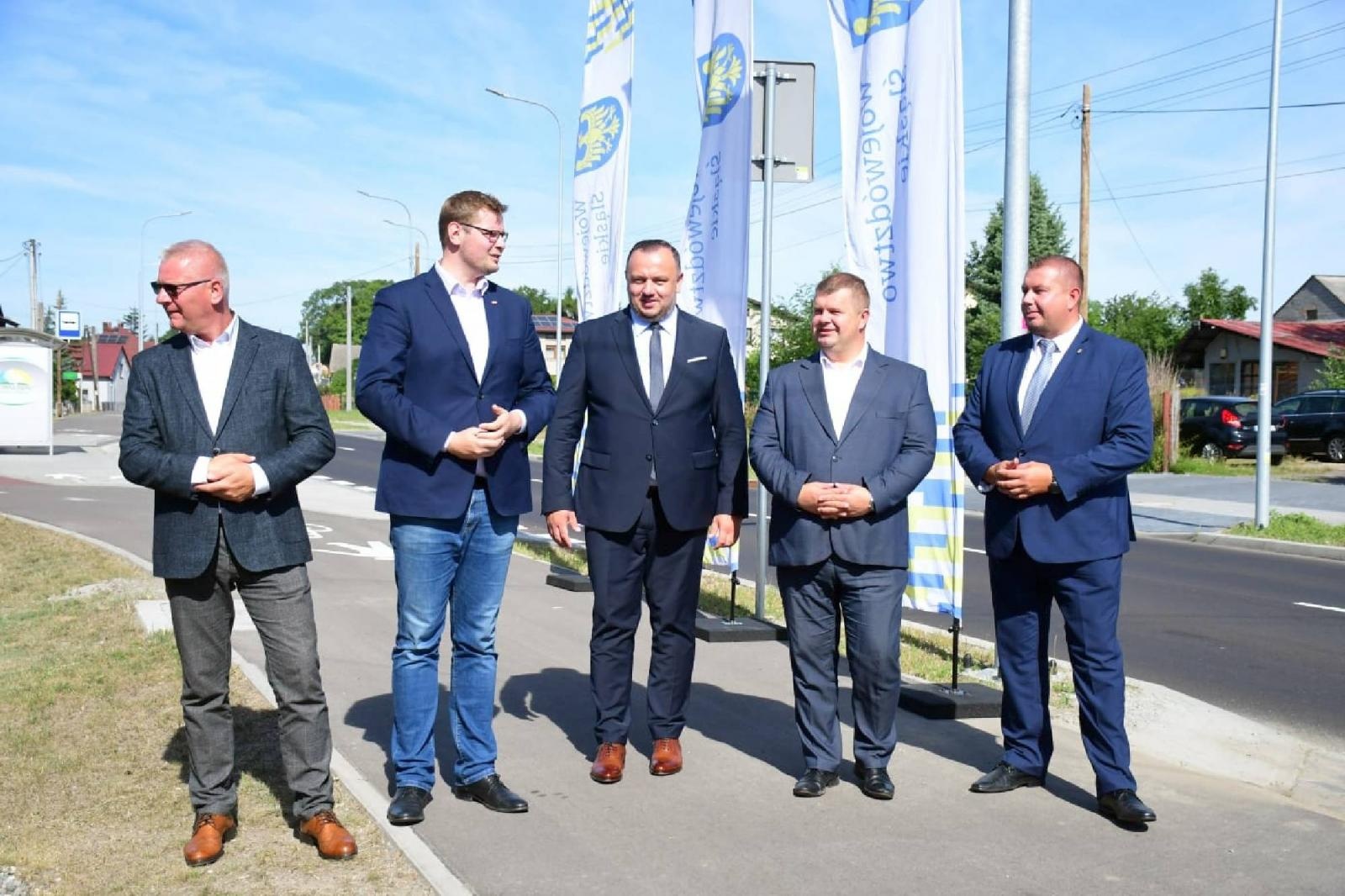 Zdjęcie w galerii na portalu naszraciborz.pl: Modernizacja DW 935 z przebudową ronda przy Mechaniku oficjalnie zakończone [FOTO i WIDEO] wiadomości z regionu