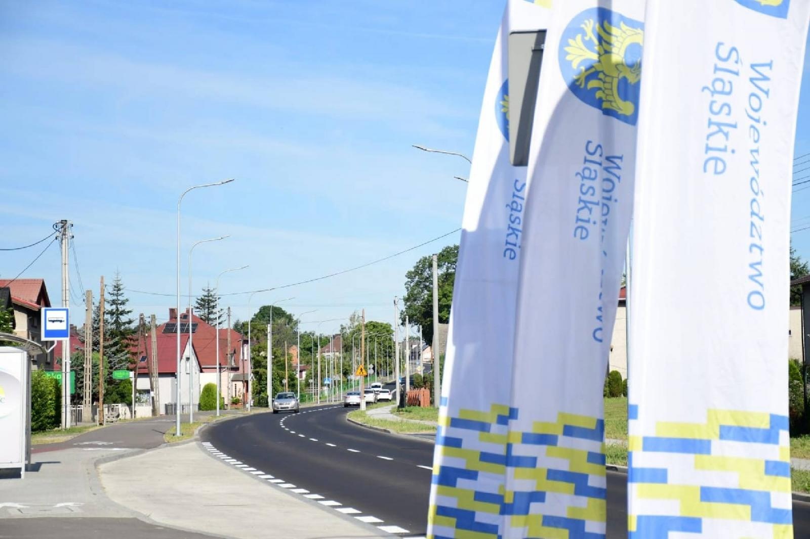 Zdjęcie w galerii na portalu naszraciborz.pl: Modernizacja DW 935 z przebudową ronda przy Mechaniku oficjalnie zakończone [FOTO i WIDEO] wiadomości z regionu