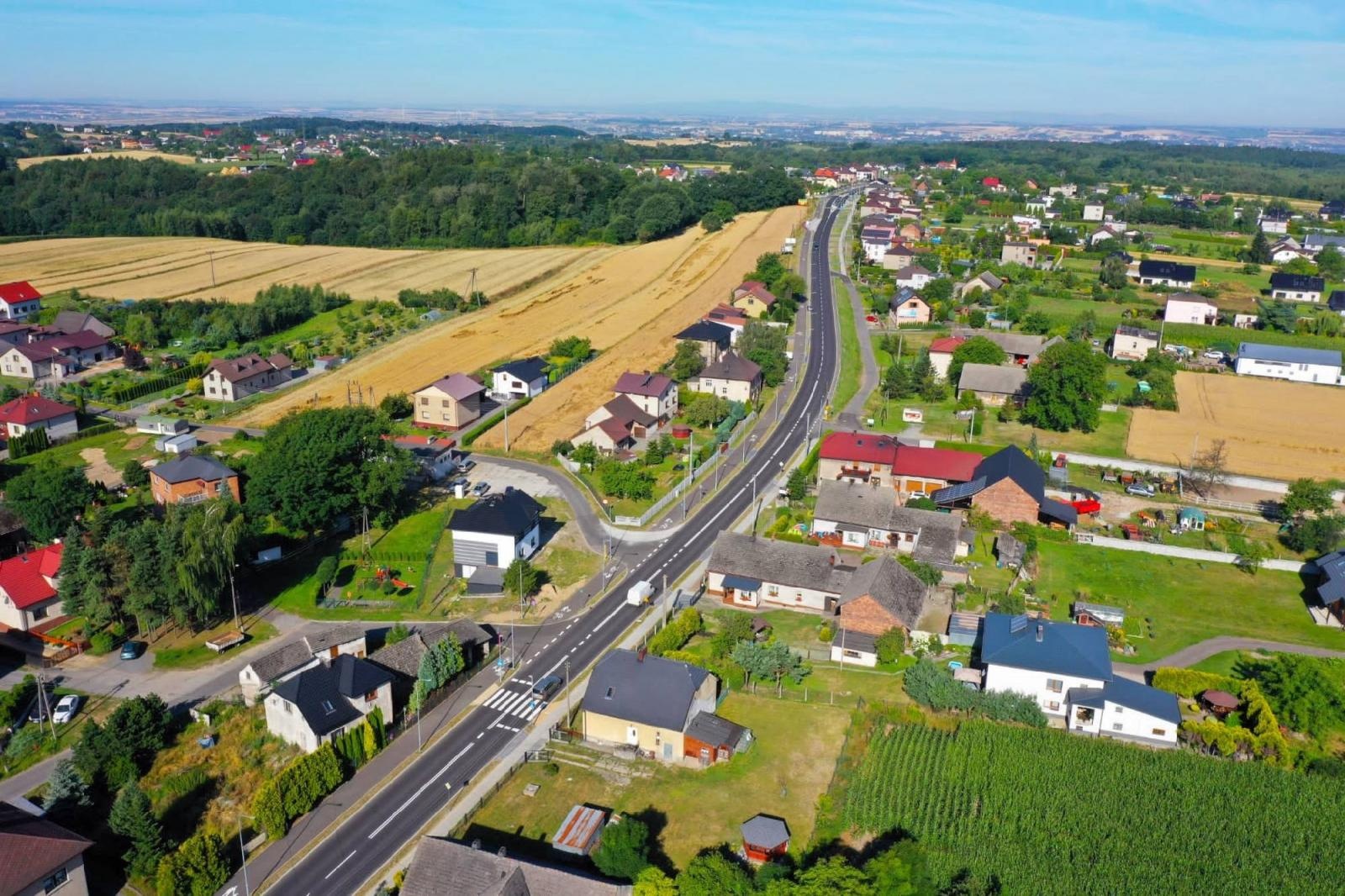 Zdjęcie w galerii na portalu naszraciborz.pl: Modernizacja DW 935 z przebudową ronda przy Mechaniku oficjalnie zakończone [FOTO i WIDEO] wiadomości z regionu