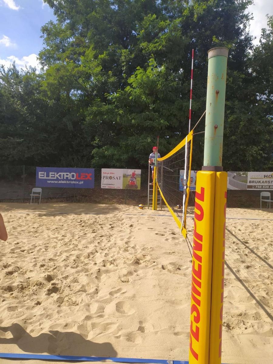 Zdjęcie w galerii na portalu naszraciborz.pl: Siatkówka. Wakacyjny turniej kobiet w Krzanowicach wiadomości z regionu