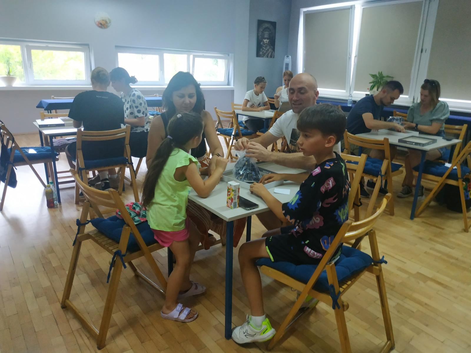 Zdjęcie w galerii na portalu naszraciborz.pl: Wakacje w powiecie. Układanie puzzli na czas [FOTO] wiadomości z regionu