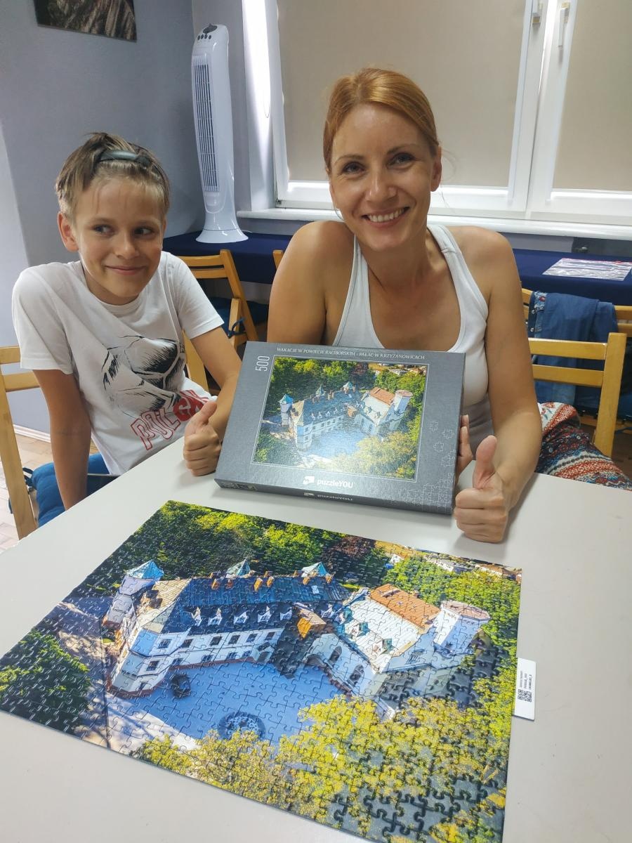 Zdjęcie w galerii na portalu naszraciborz.pl: Wakacje w powiecie. Układanie puzzli na czas [FOTO] wiadomości z regionu